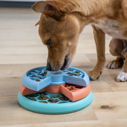 Nina Ottosson Puppy Lickin' Layers